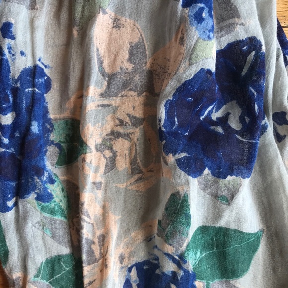 American Eagle floral printed scarf - Picture 2 of 2
